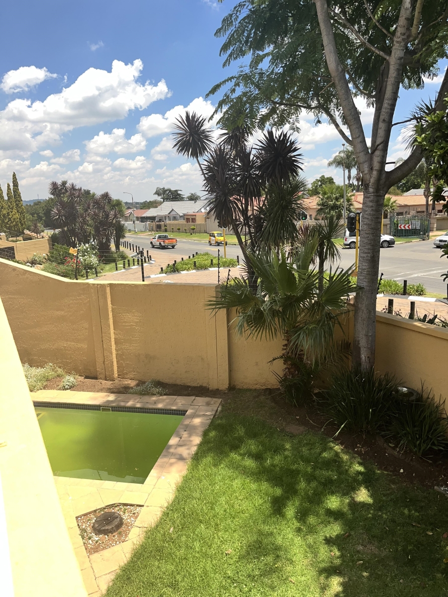 3 Bedroom Property for Sale in Eden Glen Gauteng