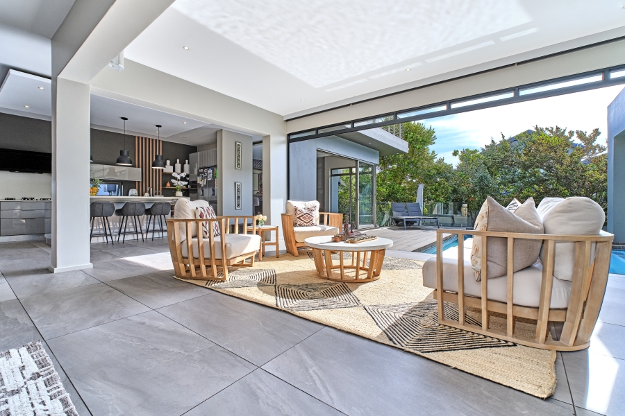 To Let 4 Bedroom Property for Rent in Waterfall Country Village Gauteng