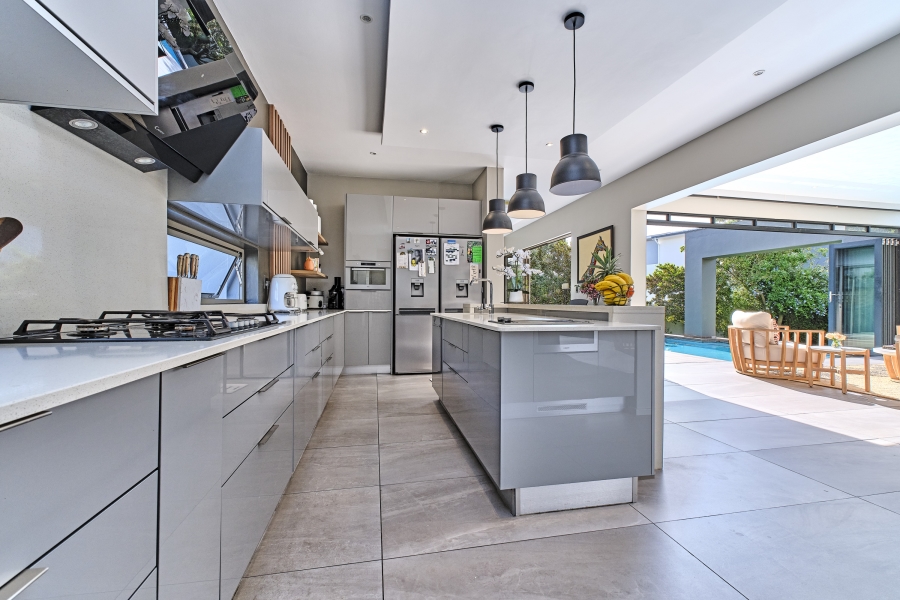 To Let 4 Bedroom Property for Rent in Waterfall Country Village Gauteng