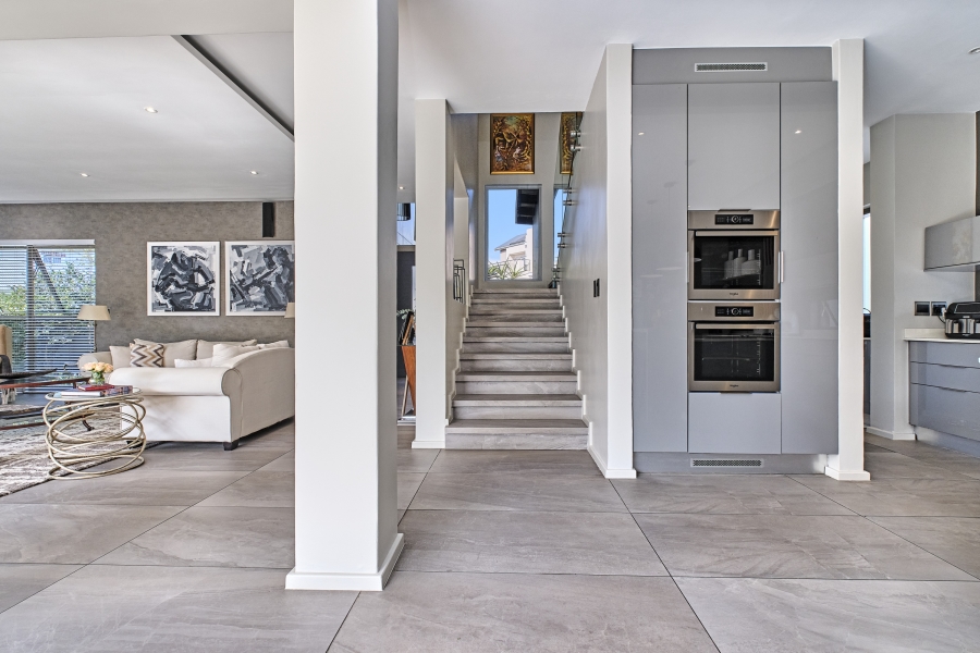 To Let 4 Bedroom Property for Rent in Waterfall Country Village Gauteng