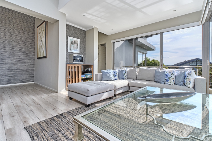 To Let 4 Bedroom Property for Rent in Waterfall Country Village Gauteng