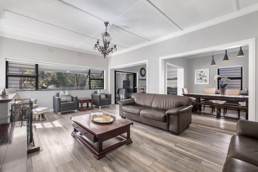 3 Bedroom Property for Sale in Greenside Gauteng