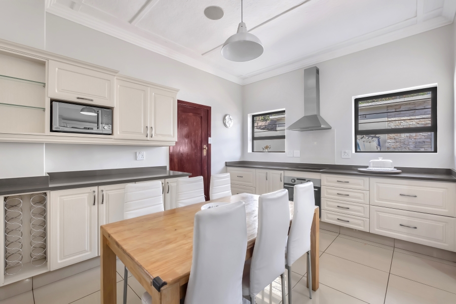 3 Bedroom Property for Sale in Greenside Gauteng