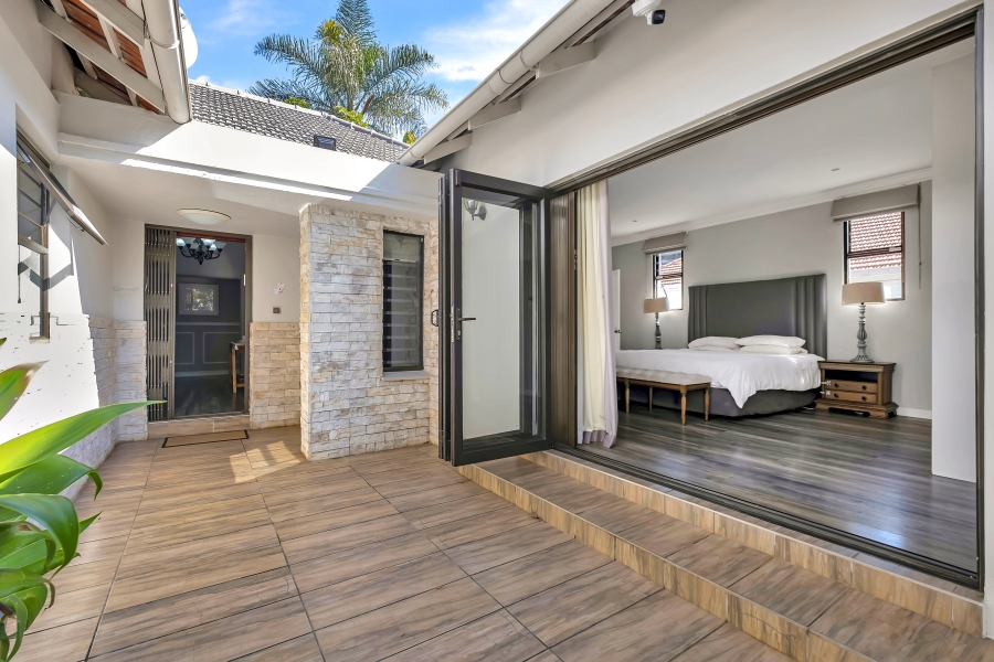 3 Bedroom Property for Sale in Greenside Gauteng