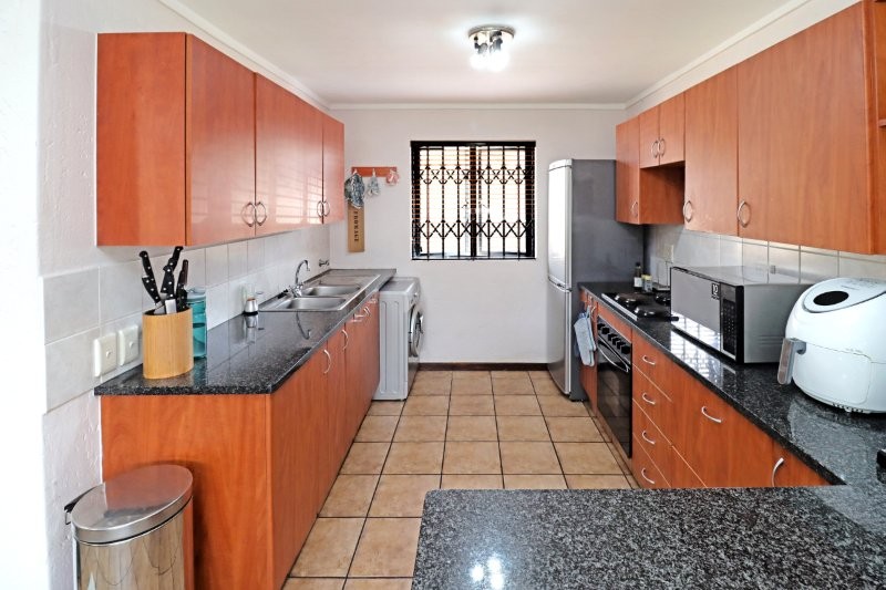 2 Bedroom Property for Sale in Darrenwood Gauteng