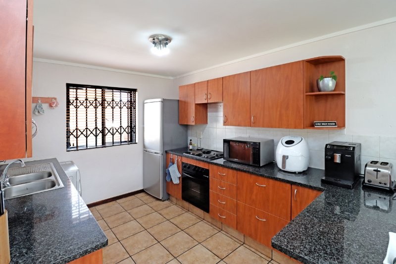 2 Bedroom Property for Sale in Darrenwood Gauteng