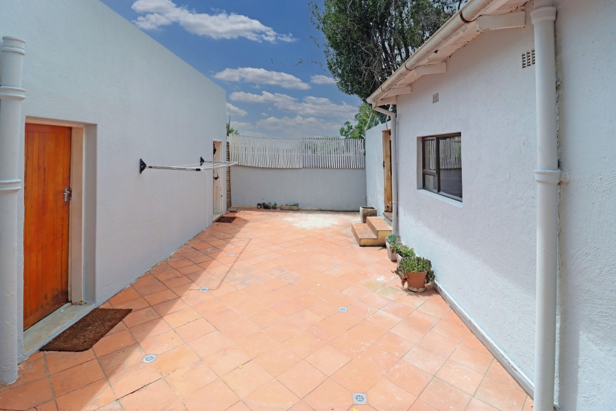 3 Bedroom Property for Sale in Orange Grove Gauteng