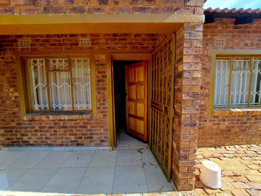 To Let 2 Bedroom Property for Rent in Mayberry Park Gauteng