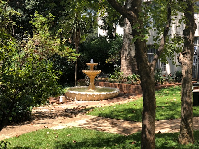 To Let 1 Bedroom Property for Rent in Illovo Gauteng