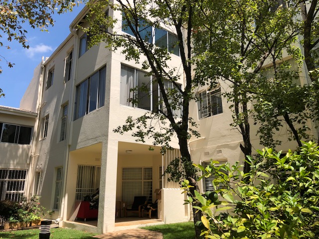 To Let 1 Bedroom Property for Rent in Illovo Gauteng