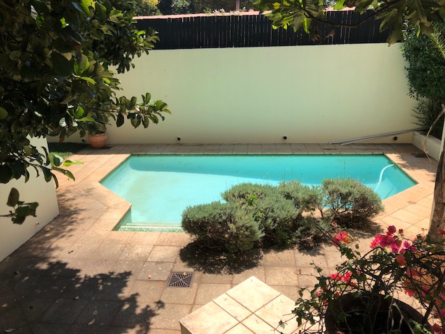 To Let 1 Bedroom Property for Rent in Illovo Gauteng