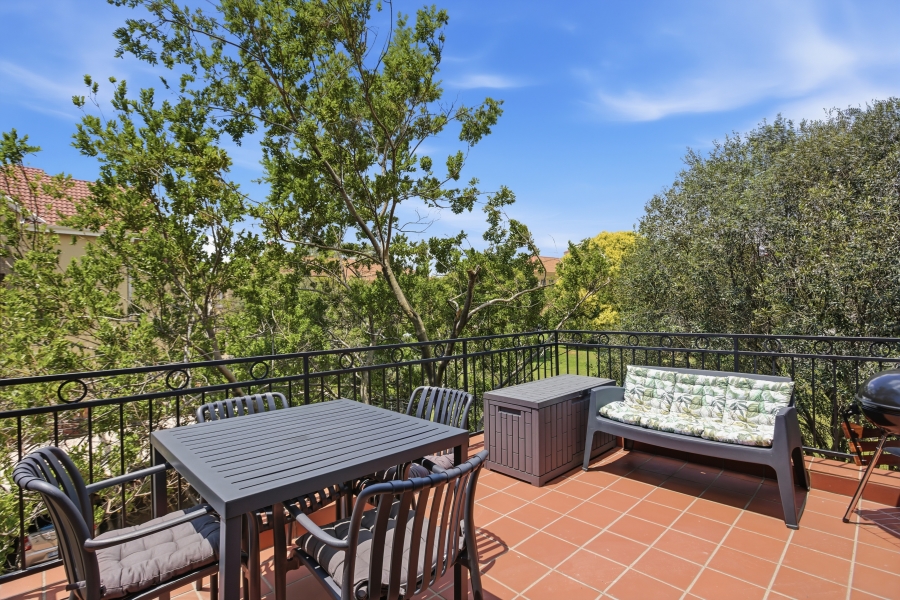 To Let 2 Bedroom Property for Rent in Bryanston Gauteng