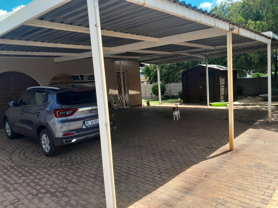 2 Bedroom Property for Sale in Brackenhurst Gauteng