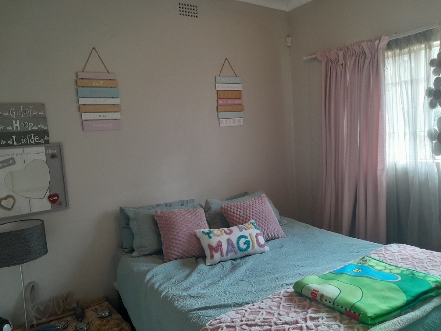 2 Bedroom Property for Sale in Brackenhurst Gauteng