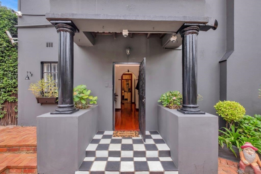 6 Bedroom Property for Sale in Parkview Gauteng