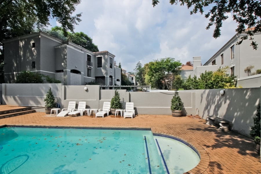 To Let 1 Bedroom Property for Rent in Dunkeld Gauteng
