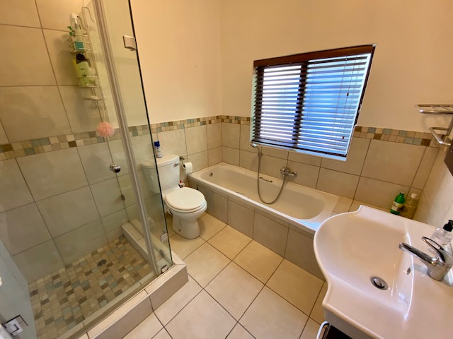To Let 1 Bedroom Property for Rent in Dunkeld Gauteng
