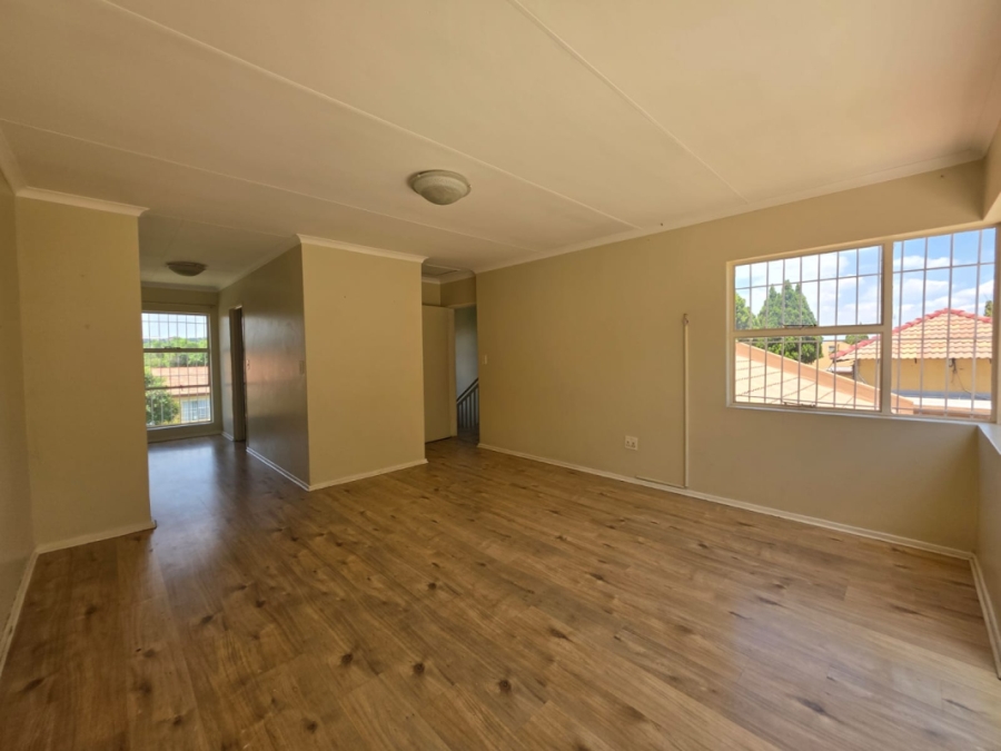 3 Bedroom Property for Sale in Edenvale Central Gauteng