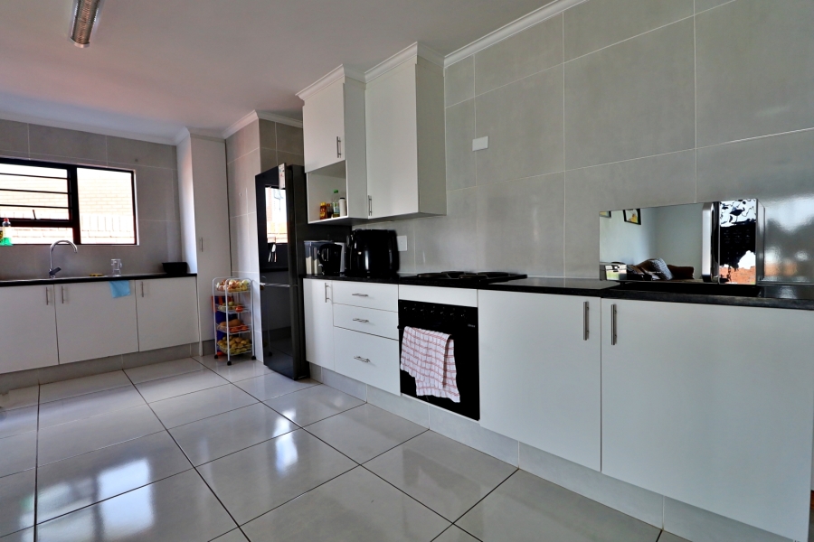 4 Bedroom Property for Sale in Pomona Gauteng