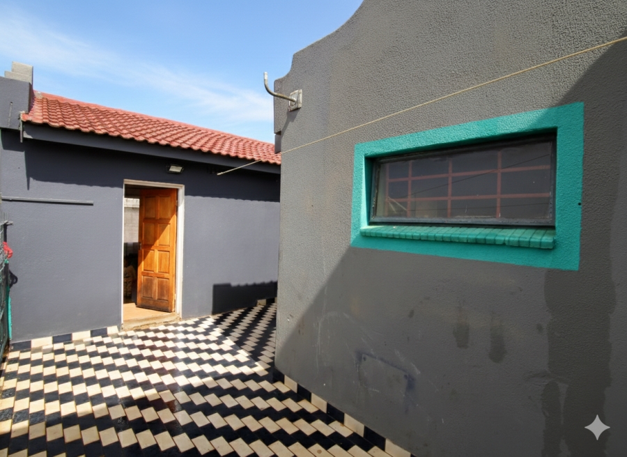 Commercial Property for Sale in Lenasia Gauteng