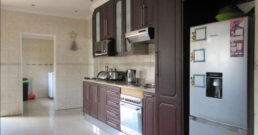 5 Bedroom Property for Sale in Horison Park Gauteng