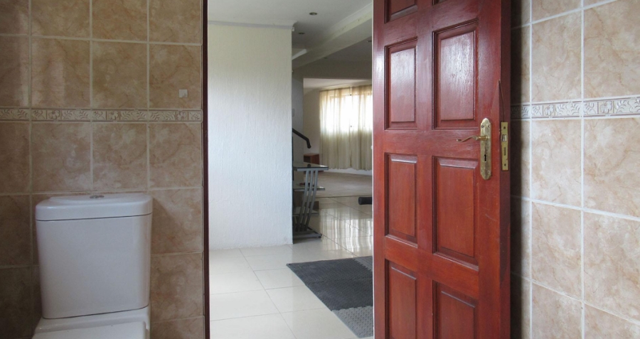 5 Bedroom Property for Sale in Horison Park Gauteng