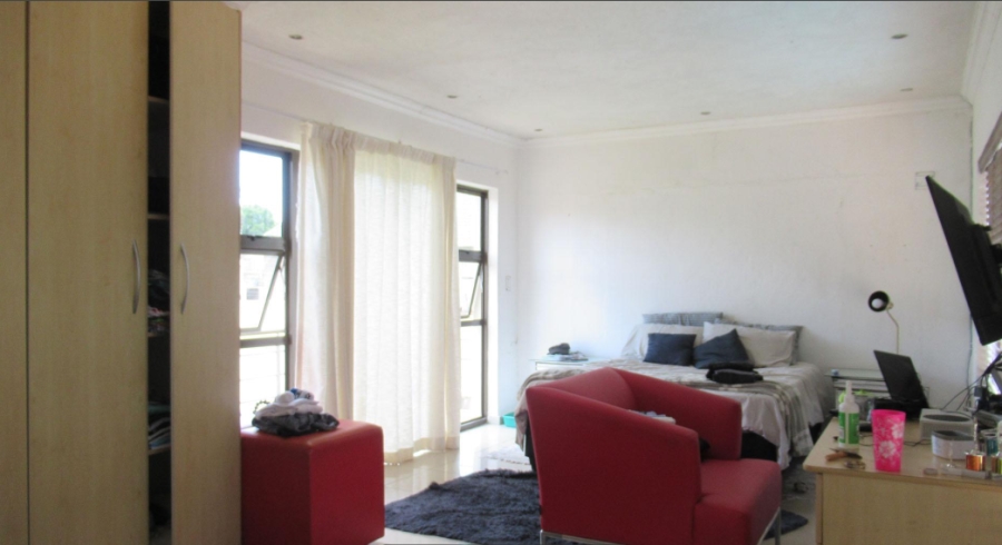 5 Bedroom Property for Sale in Horison Park Gauteng