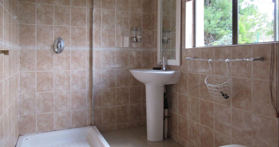 5 Bedroom Property for Sale in Horison Park Gauteng