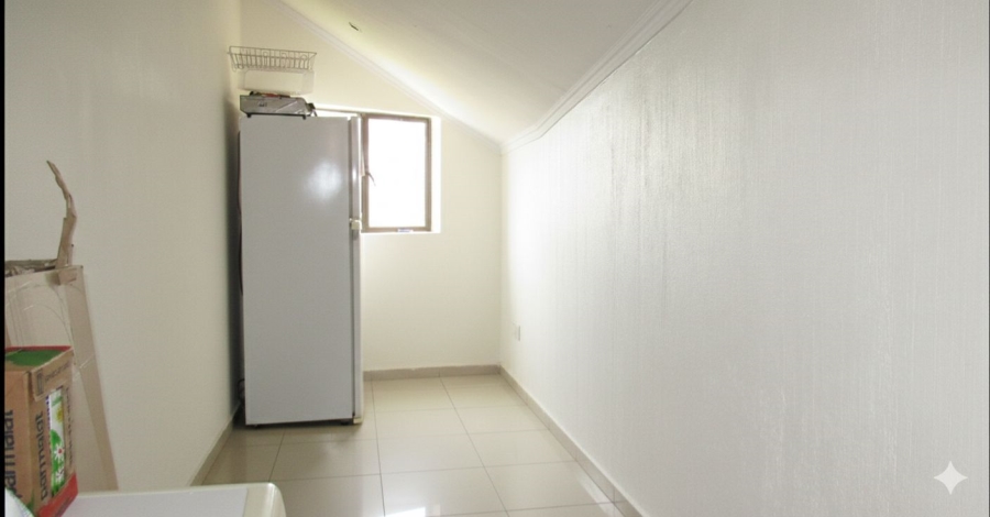 5 Bedroom Property for Sale in Horison Park Gauteng