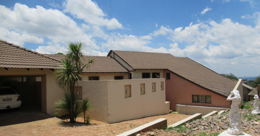 5 Bedroom Property for Sale in Horison Park Gauteng