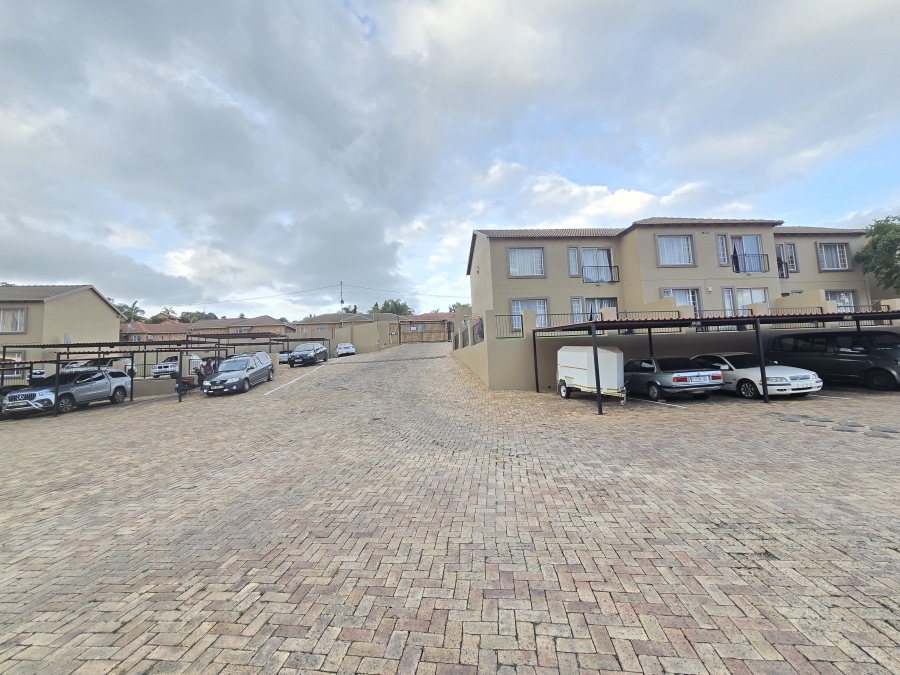 To Let 2 Bedroom Property for Rent in Wilgeheuwel Gauteng