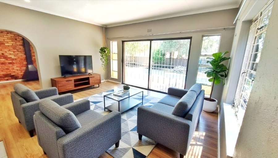 To Let 3 Bedroom Property for Rent in Vorna Valley Gauteng