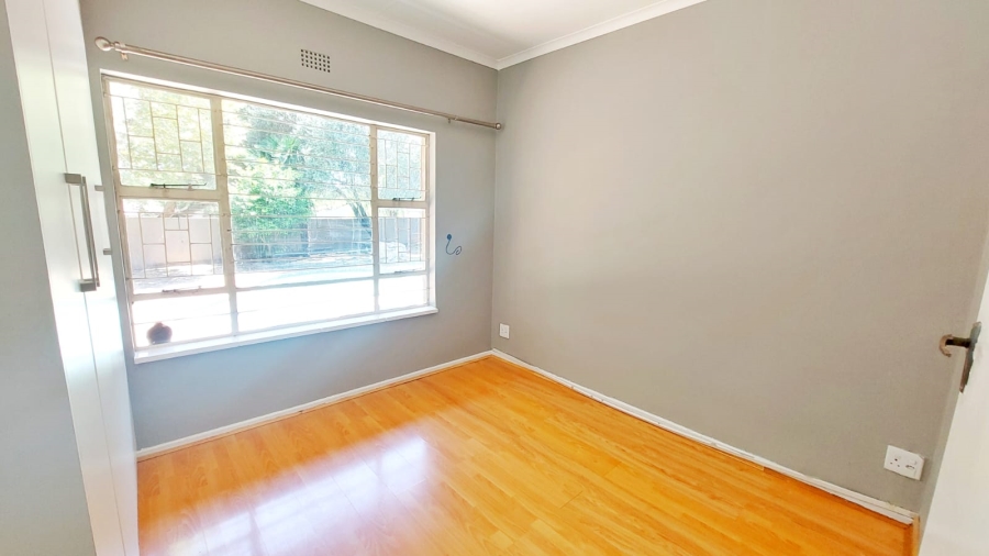 To Let 3 Bedroom Property for Rent in Vorna Valley Gauteng