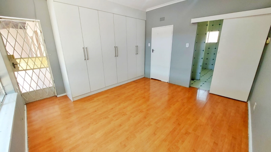 To Let 3 Bedroom Property for Rent in Vorna Valley Gauteng