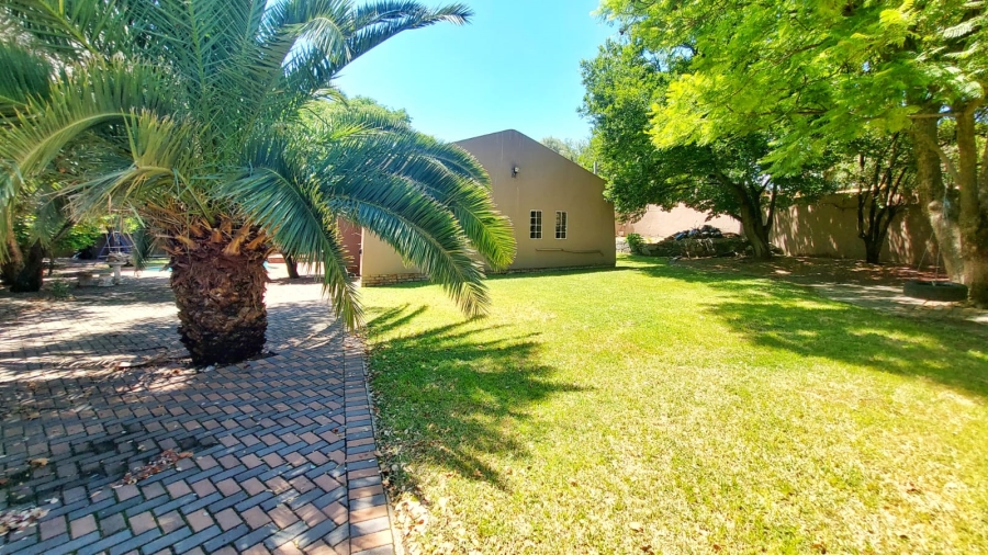 To Let 3 Bedroom Property for Rent in Vorna Valley Gauteng