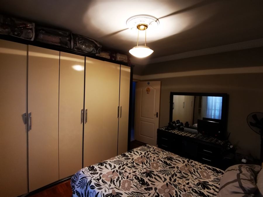 4 Bedroom Property for Sale in Lenasia Ext 11 Gauteng