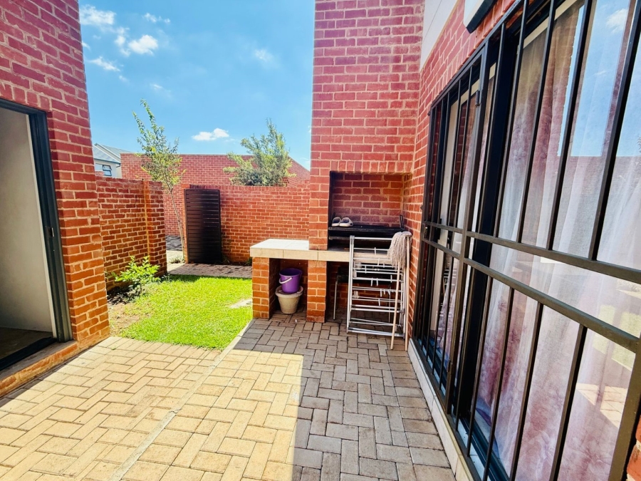 3 Bedroom Property for Sale in Karenpark Gauteng