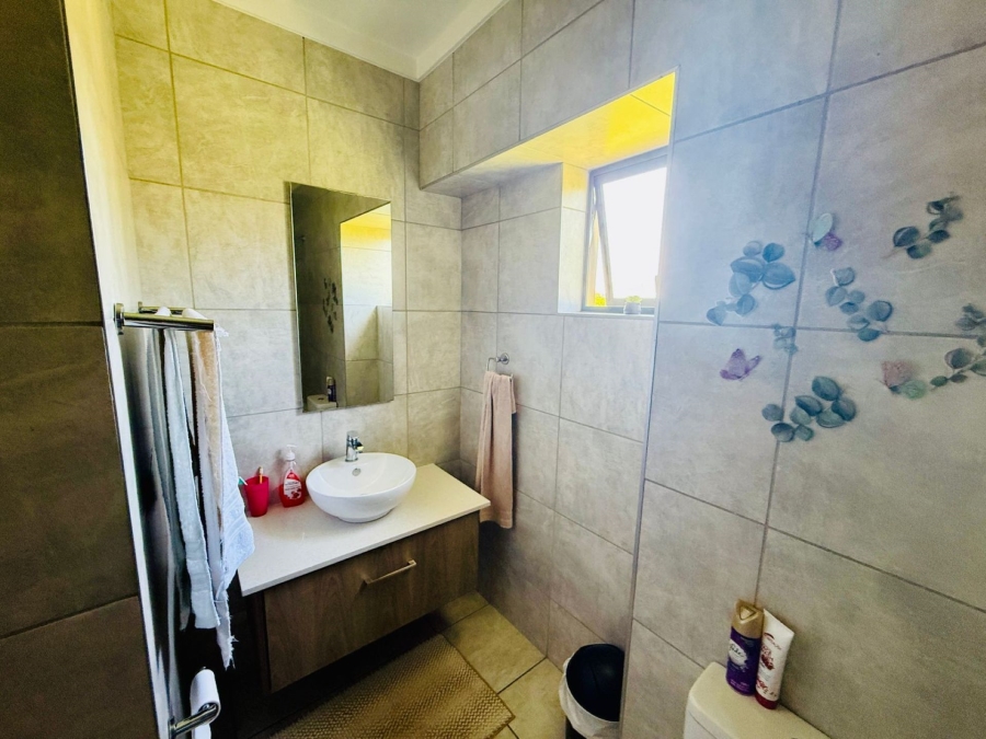 3 Bedroom Property for Sale in Karenpark Gauteng