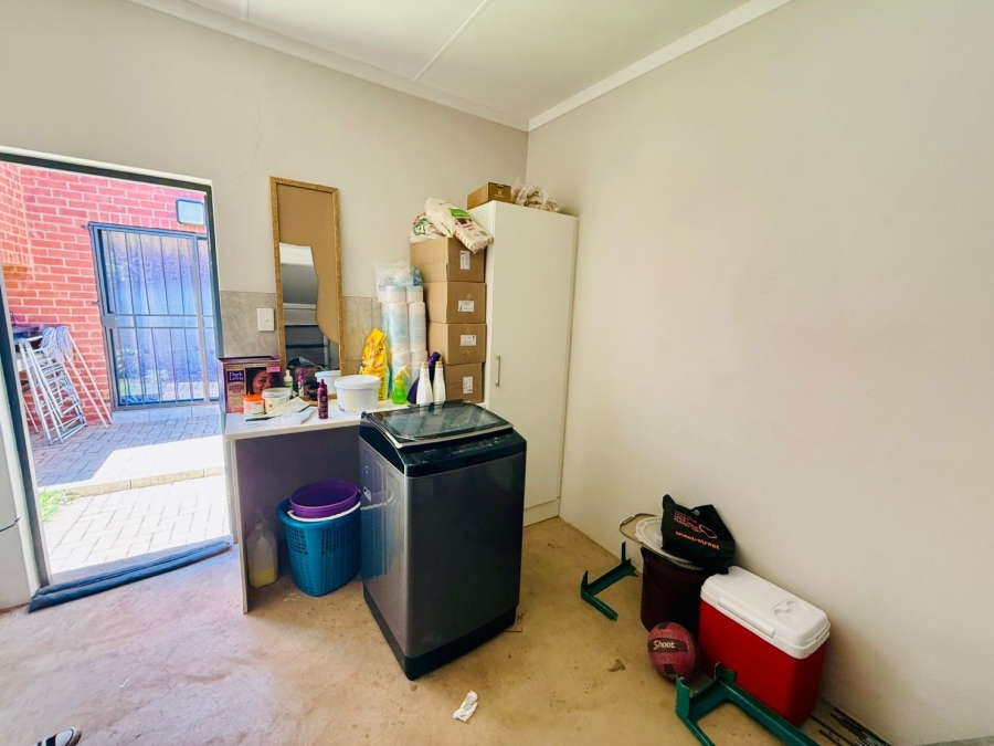 3 Bedroom Property for Sale in Karenpark Gauteng