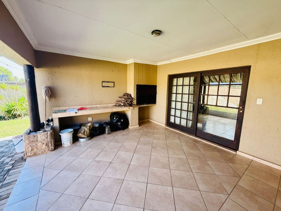3 Bedroom Property for Sale in Theresa Park Gauteng