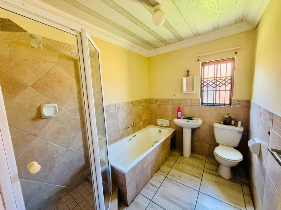 3 Bedroom Property for Sale in Theresa Park Gauteng