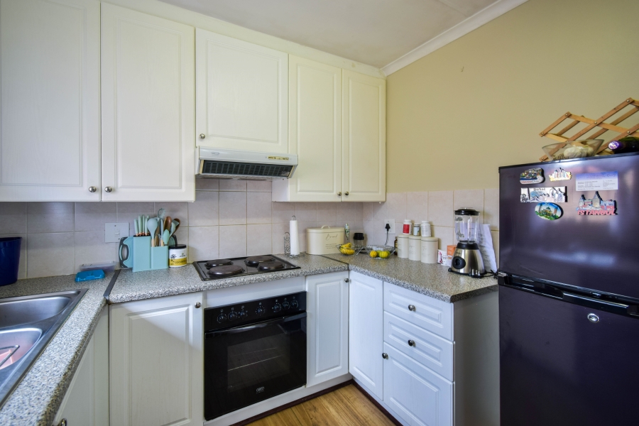 2 Bedroom Property for Sale in Magalieskruin Gauteng