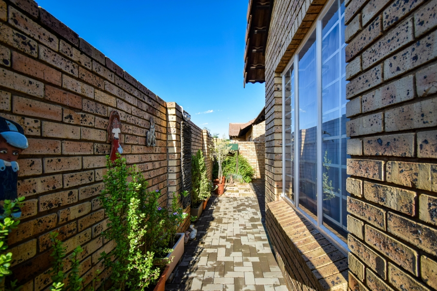 3 Bedroom Property for Sale in Montana Gauteng