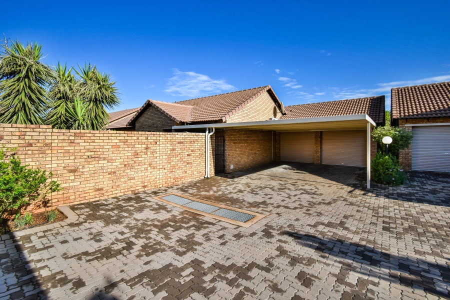 3 Bedroom Property for Sale in Montana Gauteng