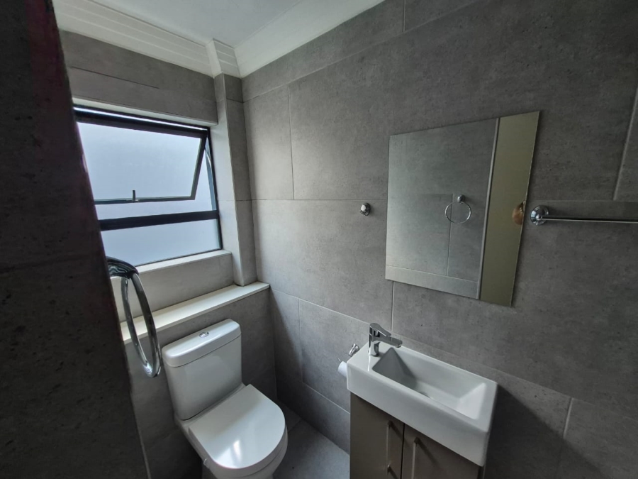 To Let 3 Bedroom Property for Rent in Magalieskruin Gauteng