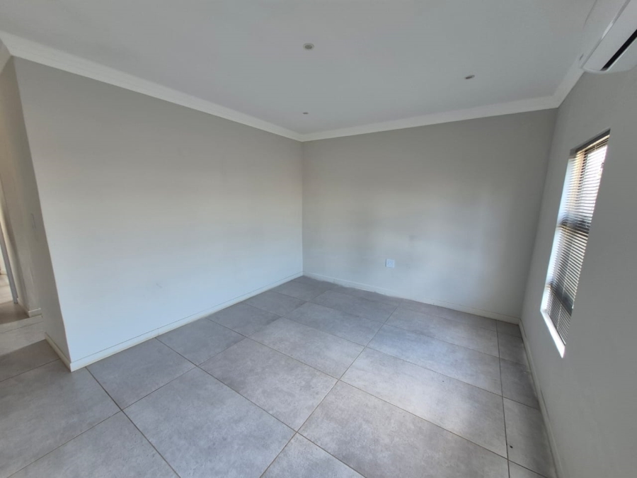 To Let 3 Bedroom Property for Rent in Magalieskruin Gauteng