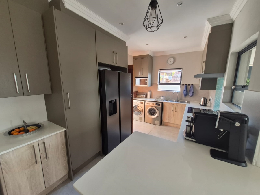 To Let 3 Bedroom Property for Rent in Magalieskruin Gauteng