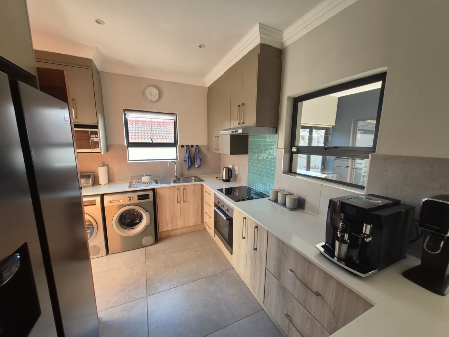 To Let 3 Bedroom Property for Rent in Magalieskruin Gauteng