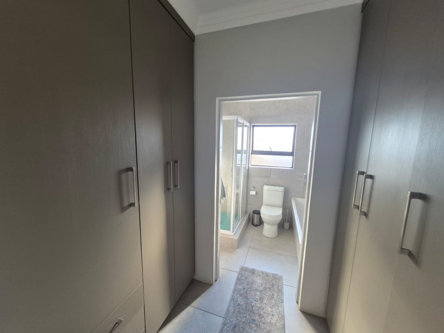 To Let 3 Bedroom Property for Rent in Magalieskruin Gauteng