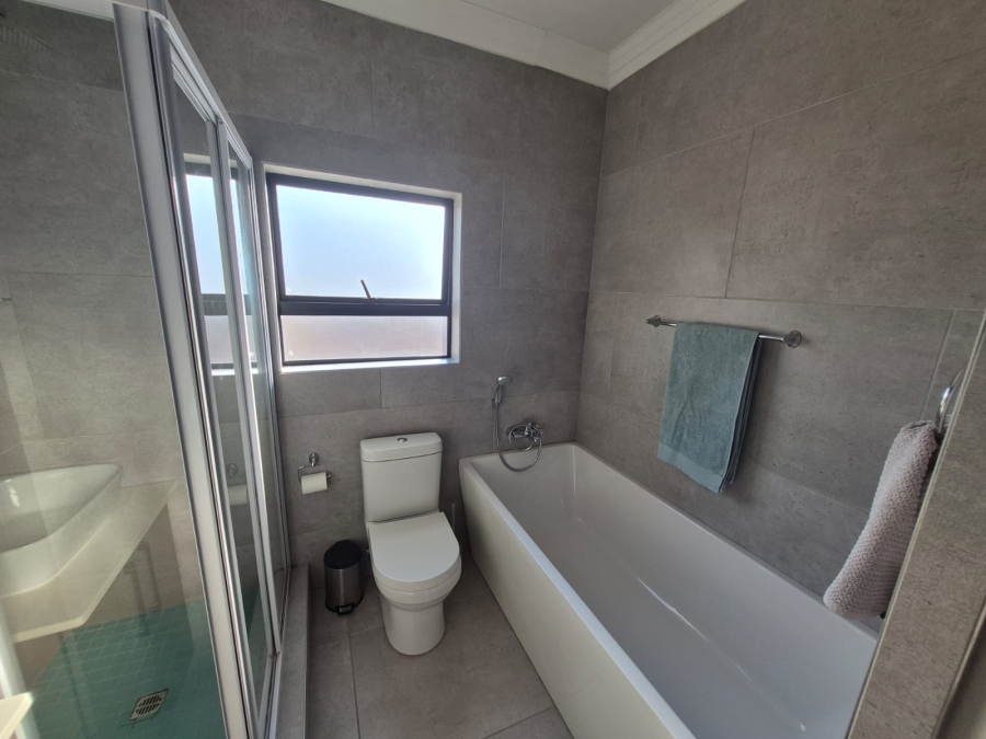 To Let 3 Bedroom Property for Rent in Magalieskruin Gauteng